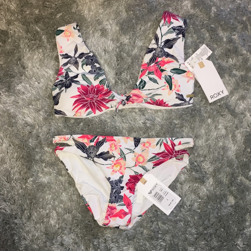 NWT Roxy Floral Bikini